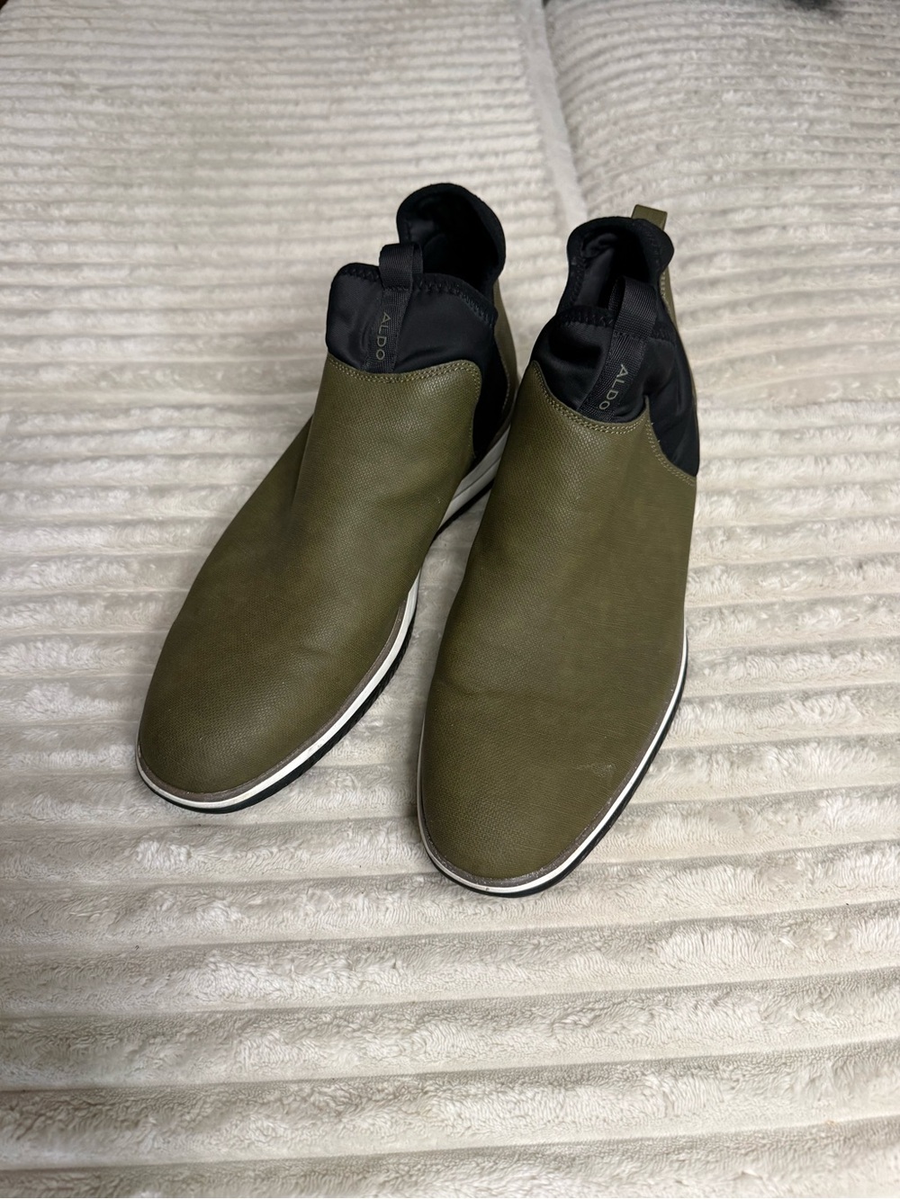 ALDO Olive and Black Slip-On Men’s Casual Sneakers